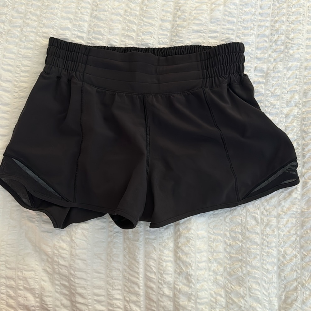Lululemon Hotty Hot 2.5 Shorts